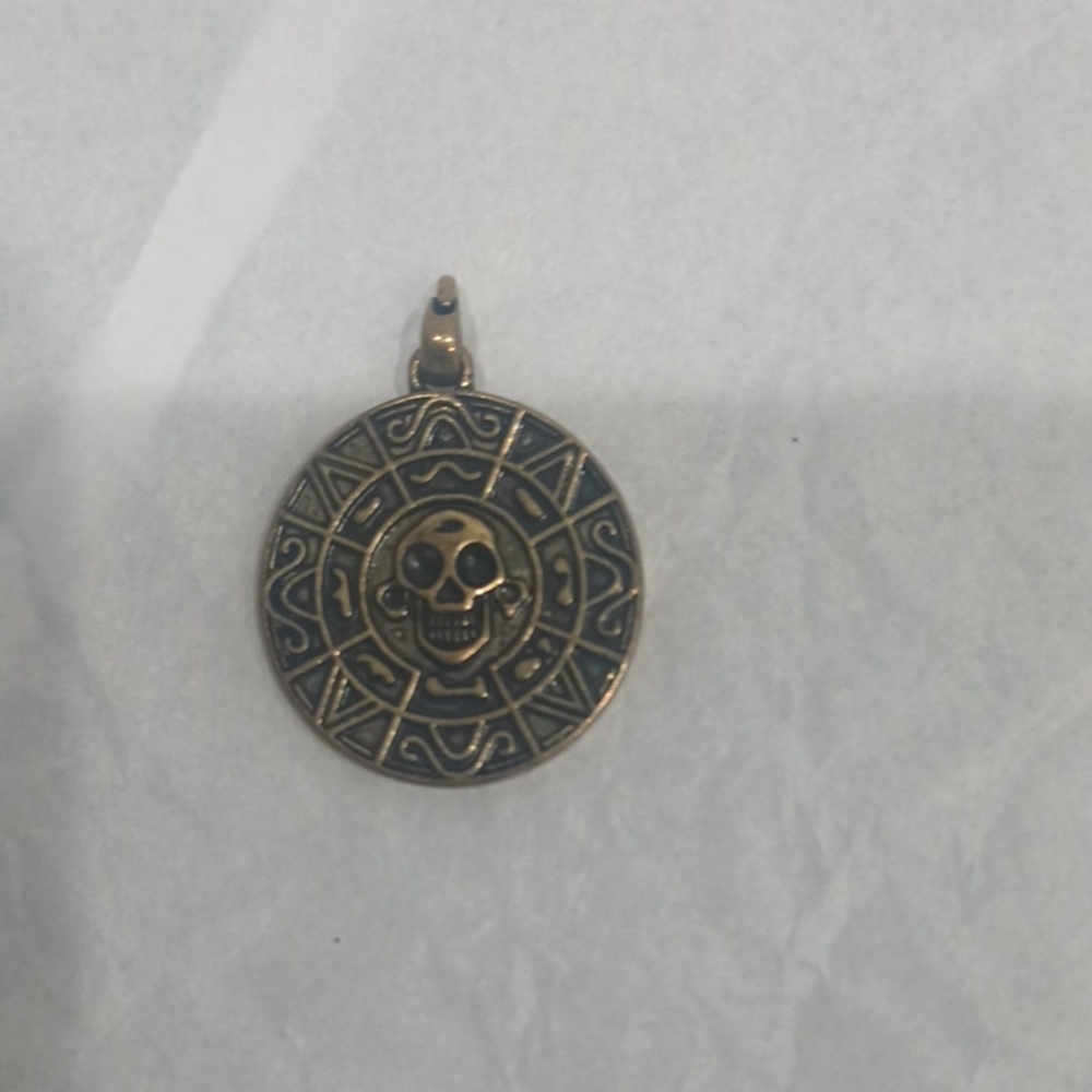 Goldish and Black Skull Pendant
